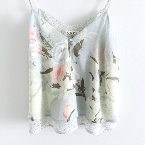 ⚡️SOLD⚡️ COPE UO chiffon layered tank - size Small - Picture 3 of 6